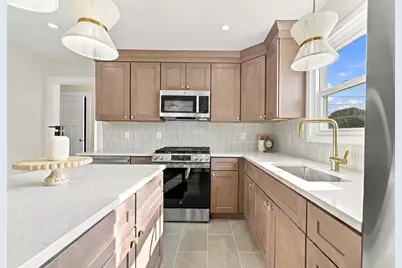 26 Gorham St, Dartmouth, MA 02748 - Photo 8
