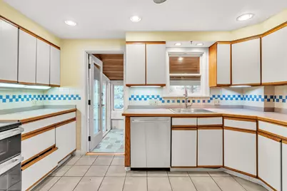12 Watertown St, Lexington, MA 02421 - Photo 10