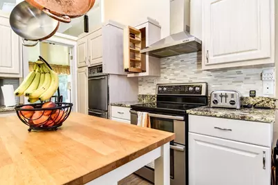 9 Raleigh Rd, Dover, MA 02030 - Photo 10