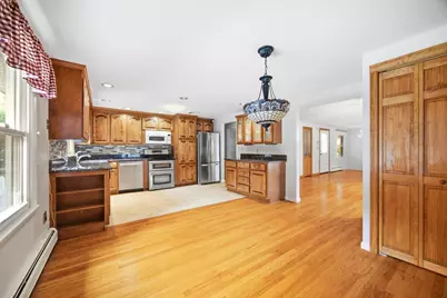 2 Drake Lane, Holyoke, MA 01040 - Photo 6