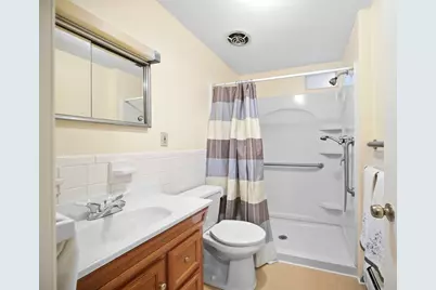 2 Drake Lane, Holyoke, MA 01040 - Photo 20