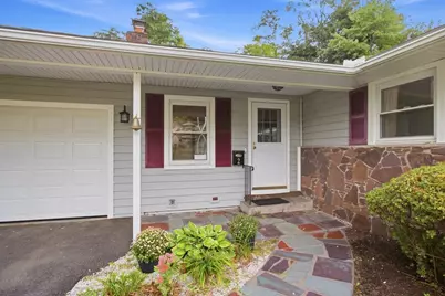 2 Drake Lane, Holyoke, MA 01040 - Photo 2