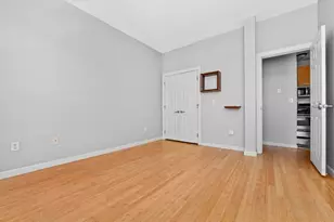 330 Summit Ave, Boston, MA 02135 - Photo 10
