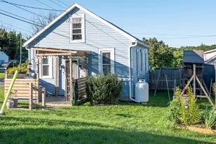10 Russell Stage Rd, Blandford, MA 01008 - Photo 6