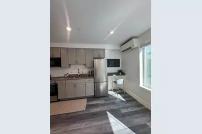 585 Essex St #223, Lynn, MA 01901 - Photo 4