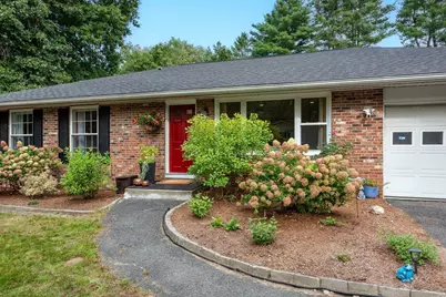 69 Grantwood Dr, Amherst, MA 01002 - Photo 2