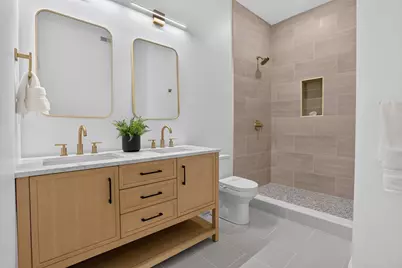 13 Clyde St #A, Somerville, MA 02145 - Photo 10