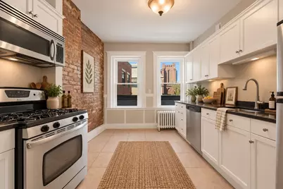 17 Green St #2, Boston, MA 02129 - Photo 6