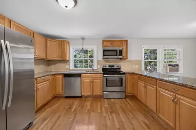 7 Madeline Rd, Tewksbury, MA 01876 - Photo 6