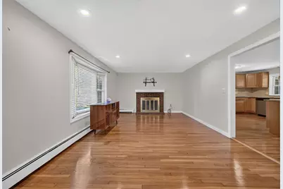 7 Madeline Rd, Tewksbury, MA 01876 - Photo 12