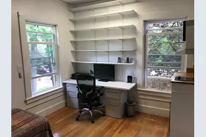 15 Arlington St #2R, Cambridge, MA 02140 - Photo 2