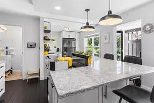438 Reservoir St, Holden, MA 01520 - Photo 8