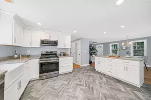 2 Hunter Dr, Newburyport, MA 01950 - Photo 6