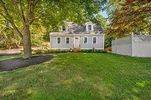 2 Hunter Dr, Newburyport, MA 01950 - Photo 2