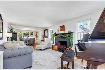 424 Upham Street, Melrose, MA 02176 - Photo 12