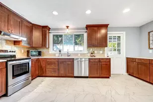 51 Lindenwood Rd, Stoneham, MA 02180 - Photo 14