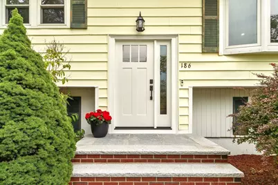 186 High St, Chelmsford, MA 01824 - Photo 4
