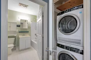 172 Middle St, Lowell, MA 01852 - Photo 24