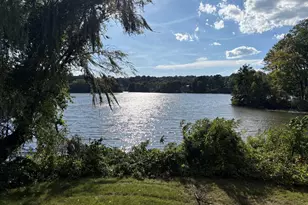 7 Lakeview Terrace, Winchester, MA 01890 - Photo 2