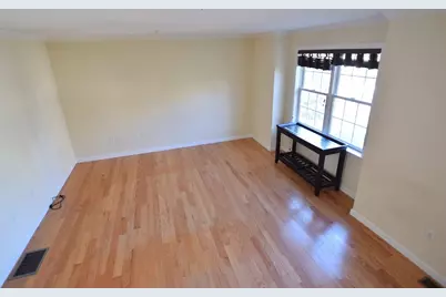 1975 Middlesex St #28, Lowell, MA 01851 - Photo 8