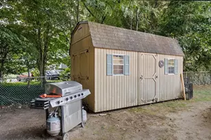 376 Plain St, Rockland, MA 02370 - Photo 32