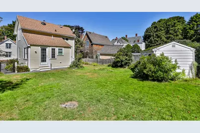 13 Collins St, Newburyport, MA 01950 - Photo 6