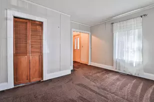 13 Collins St, Newburyport, MA 01950 - Photo 8