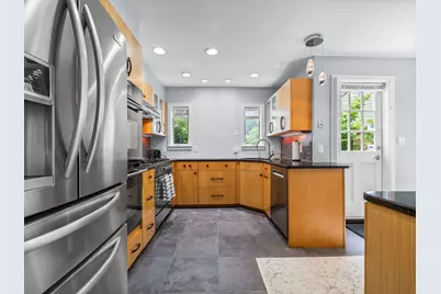 2 Benjamin Place #2, Brookline, MA 02467 - Photo 8