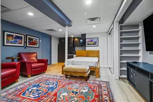 2 Benjamin Pl, Brookline, MA 02467 - Photo 26