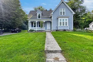 660 Pleasant St, Leicester, MA 01542 - Photo 2