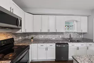 660 Pleasant St, Leicester, MA 01542 - Photo 8