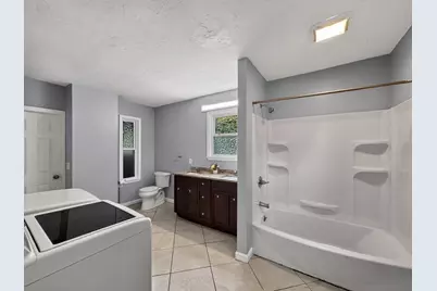 660 Pleasant St, Leicester, MA 01542 - Photo 18