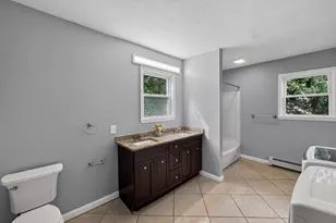 660 Pleasant St, Leicester, MA 01542 - Photo 20