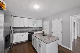 660 Pleasant St, Leicester, MA 01542 - Photo 6