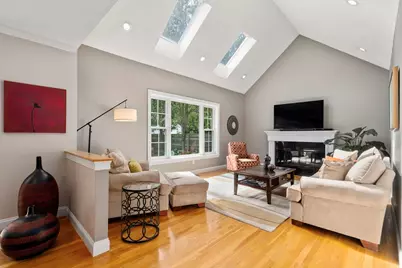 578 Randolph Ave, Milton, MA 02186 - Photo 4