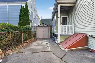 28 Gibbens St, Somerville, MA 02143 - Photo 16