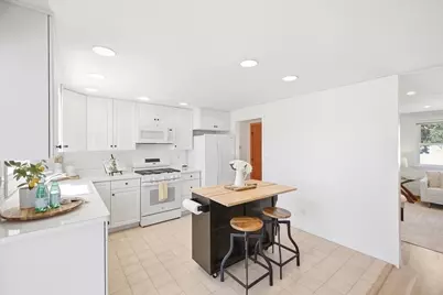 5 Moreau St, Stoughton, MA 02072 - Photo 14