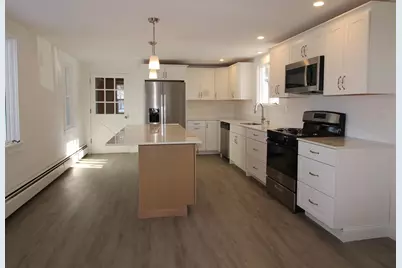 1459 Grafton Rd, Millbury, MA 01527 - Photo 4