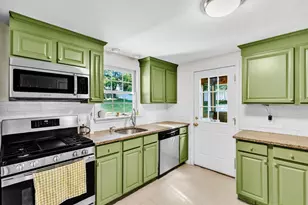 4 Stratton Rd, Hudson, MA 01749 - Photo 10