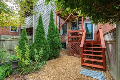 41 Middle St, Newburyport, MA 01950 - Photo 10