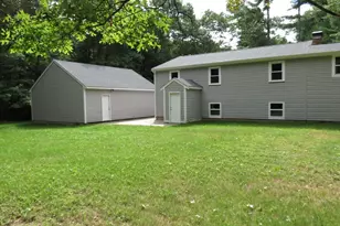 48 Grove St, Plympton, MA 02367 - Photo 4