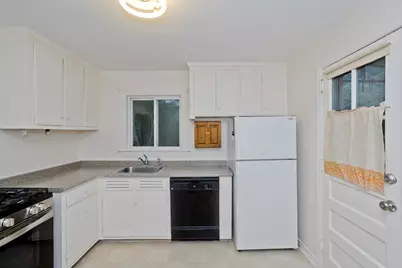 55 Arden St, Springfield, MA 01118 - Photo 8