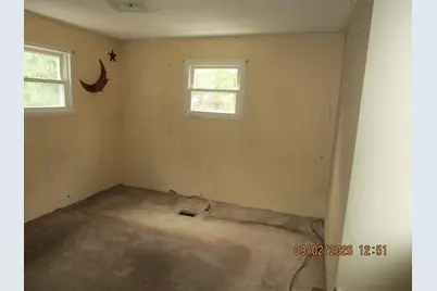 49 Wire Village Rd, Spencer, MA 01562 - Photo 12