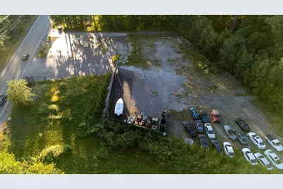 123-125 Mendon, Bellingham, MA 02019 - Photo 2