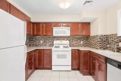 59 Holyoke #3, Lynn, MA 01905 - Photo 8