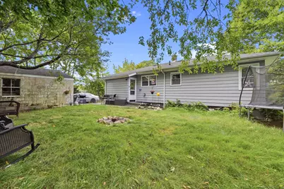 7 Norfolk Ave, Dartmouth, MA 02747 - Photo 26