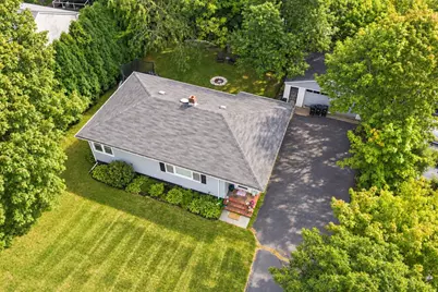 7 Norfolk Ave, Dartmouth, MA 02747 - Photo 2