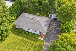 7 Norfolk Ave, Dartmouth, MA 02747 - Photo 2