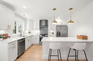 156 Ash St, Waltham, MA 02453 - Photo 4