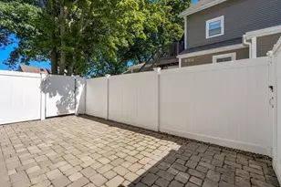 156 Ash St, Waltham, MA 02453 - Photo 32